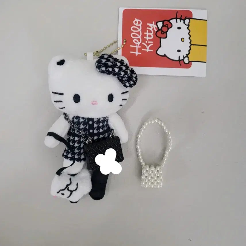 [BUNJANG] Hello Kitty Houndstooth Dress Doll Keyring &amp; Bag Set / 헬로키티 하운드체크 원피스 인형 2개 세트