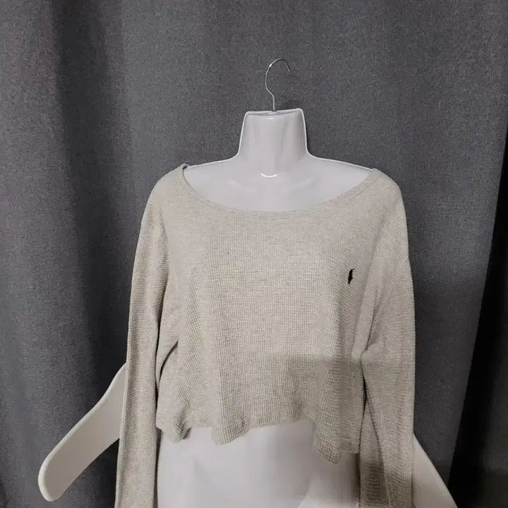 [BUNJANG] Polo One-Shoulder T-Shirt / 폴로 원오픈숄더티
