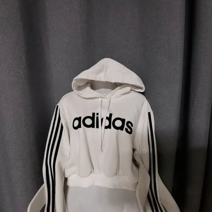 [SOLD OUT] 아디다스 크롭 커스텀 후드티