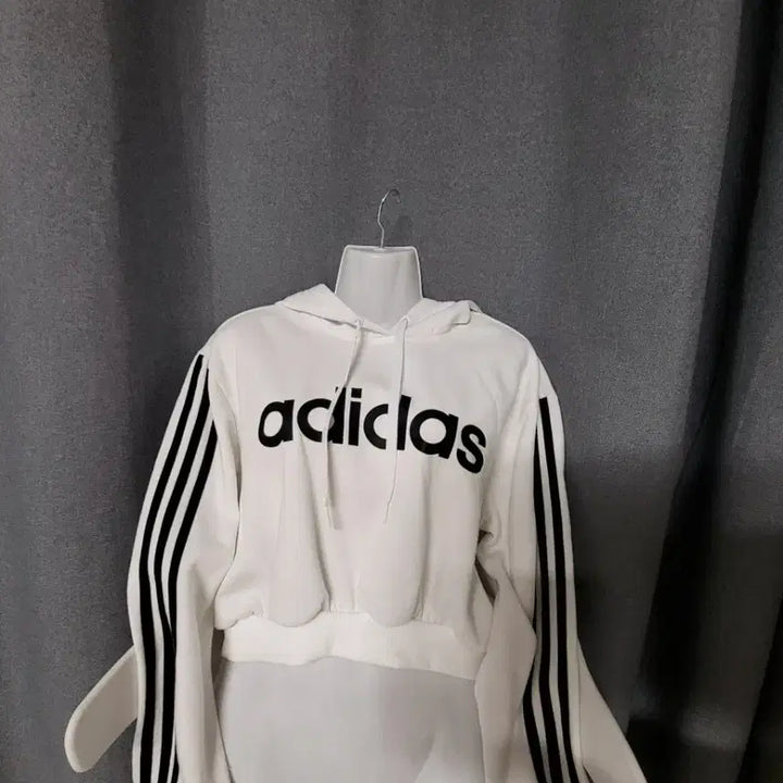 [SOLD OUT] 아디다스 크롭 커스텀 후드티