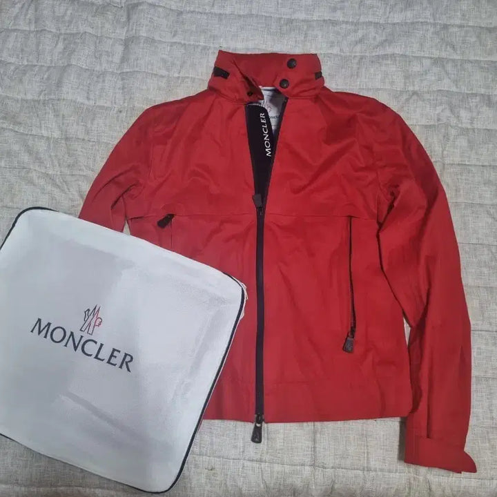 [BUNJANG] Moncler Windbreaker Jacket / 몽클레어 바람막이 (남녀공용)