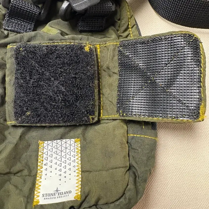 [BUNJANG] Stone Island Shadow Project Nylon Crossbody Bag / 스톤아일랜드 쉐도우프로젝트 나일론 와펜 크로스백