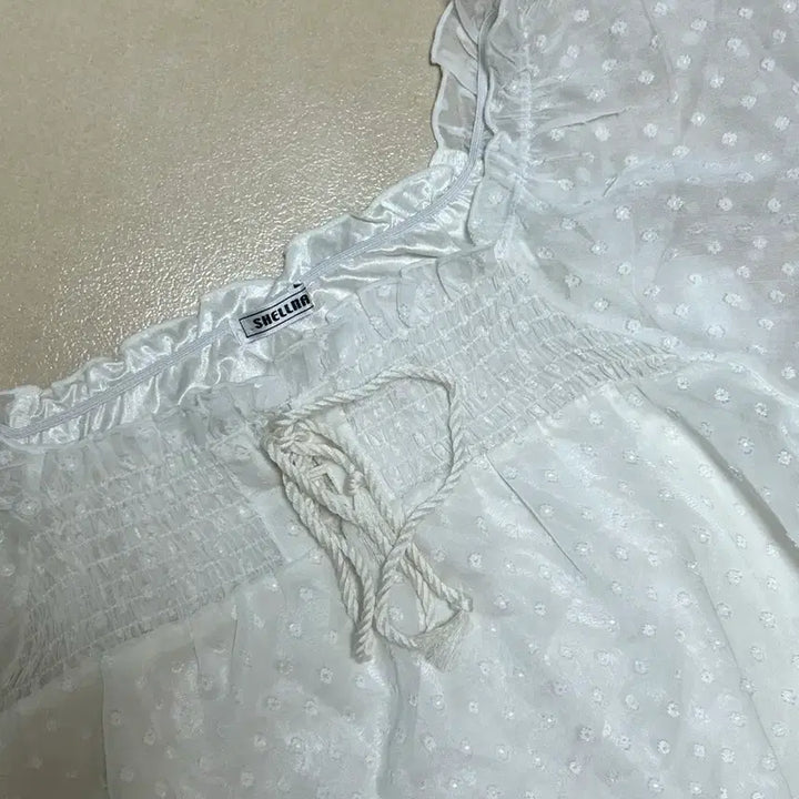 [BUNJANG] SHELLIR White Chiffon Punching Frill Blouse / 빈티지 SHELLIR 쉬폰 화이트 펀칭 프릴 블라우스