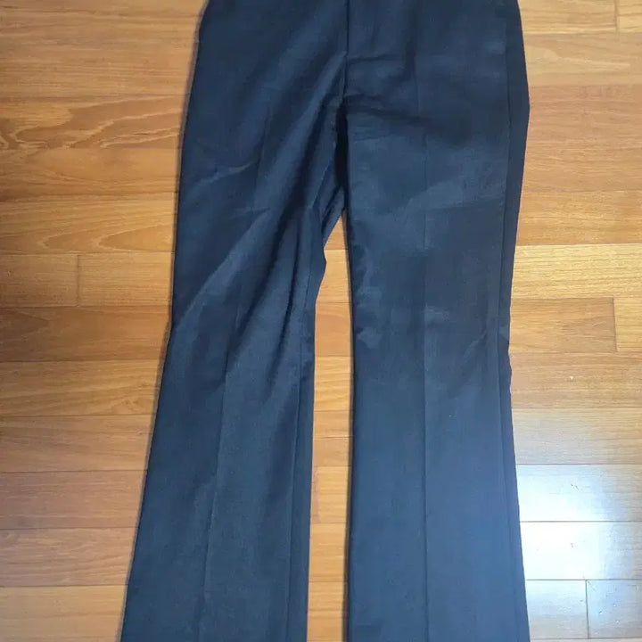 [BUNJANG] Toniqwec Virgin Wool Flare Tailored Trousers Black 28 / 토니웩 버진 울 플레어 테일러드 트라우저 블랙 28사이즈