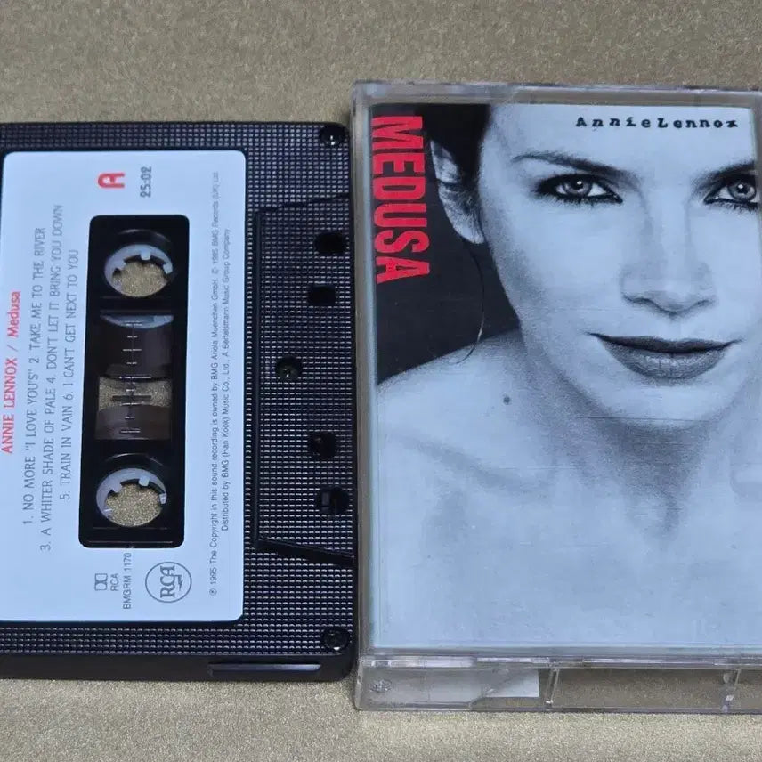 [BUNJANG] Annie Lennox Medusa Cassette Tape / 애니 레녹스 Medusa 카세트 테이프