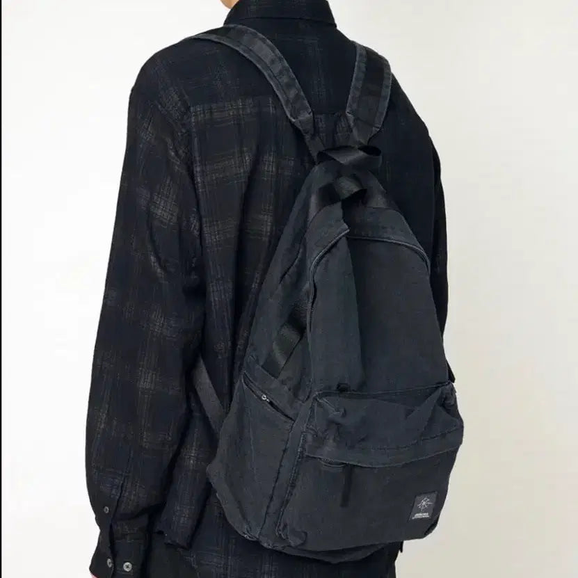 [BUNJANG] Hatching Room Hanroro Backpack / 해칭룸 한로로 백팩