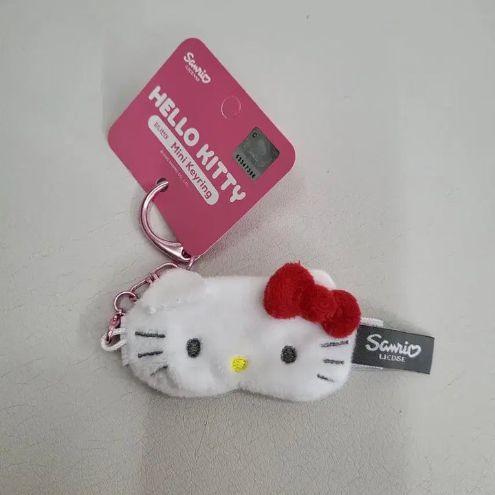 [BUNJANG] Sanrio Hello Kitty Mini Eye Mask Keychain / 산리오 헬로키티 미니 안대 키링