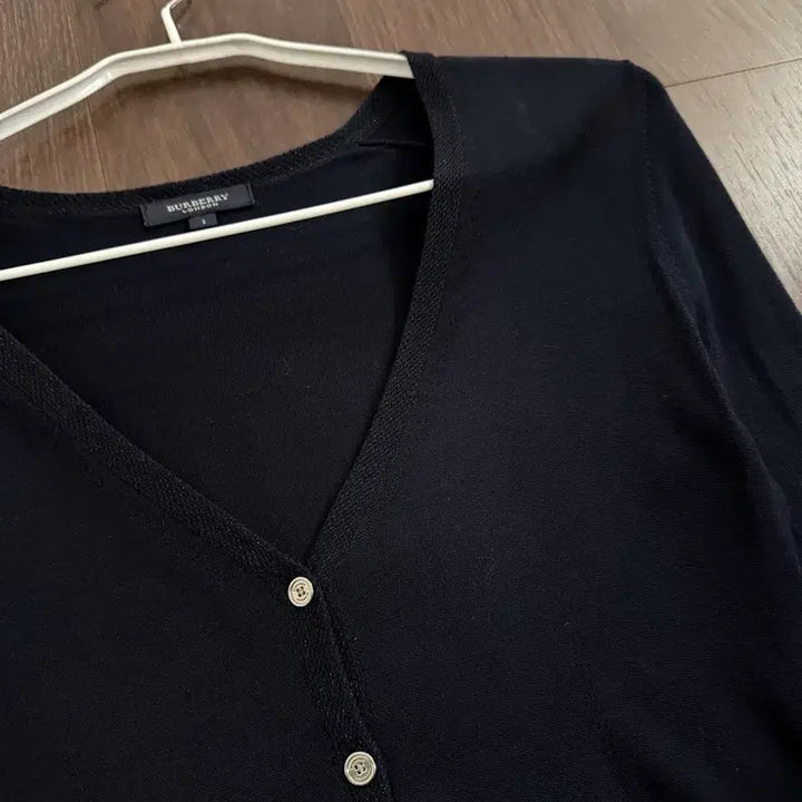 [SOLD OUT] 버버리 여름 가디건