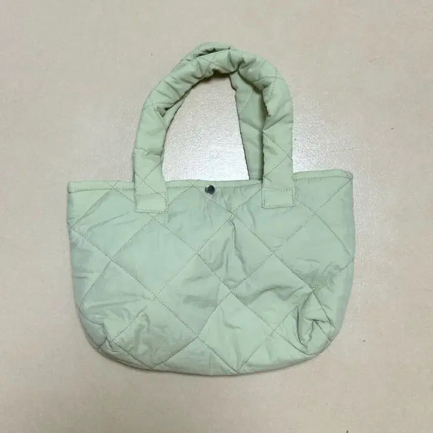 [SOLD OUT] 다이소 퀄팅 패딩 토트백 민트색