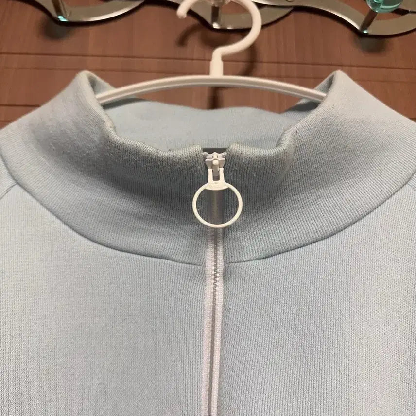 [BUNJANG] Chloma Balmug Subculture Half-Neck Blue Sweater / Chloma 클로마 마오노스케 발뭉 서브컬쳐 아노깔 하프넥 블루 스웨터