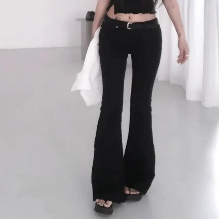 [SOLD OUT] OOT 블랙 로우라이즈 부츠컷 팬츠
