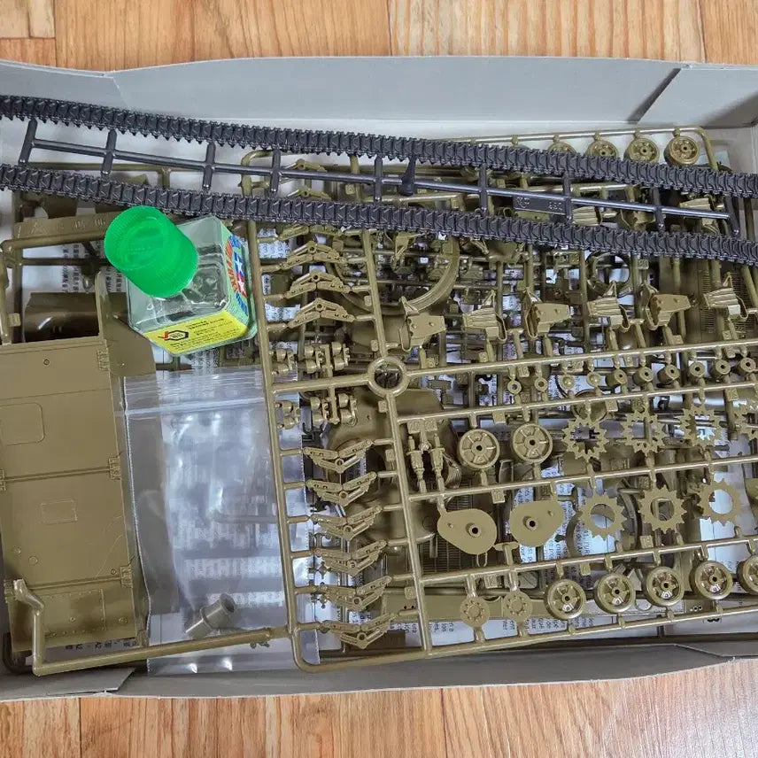 [SOLD OUT] 이탈레리 밀리터리 전차 웻셔먼 1/35 프라모델