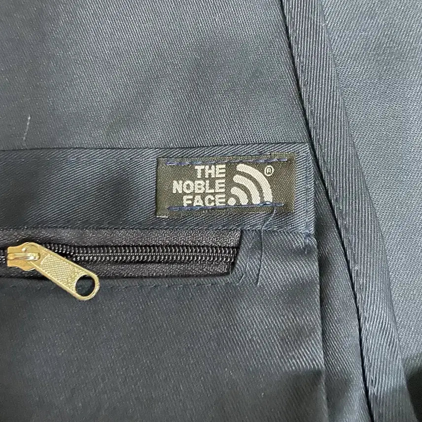 [BUNJANG] Noble Face Vest (1+1) / 노블페이스 조끼 1+1