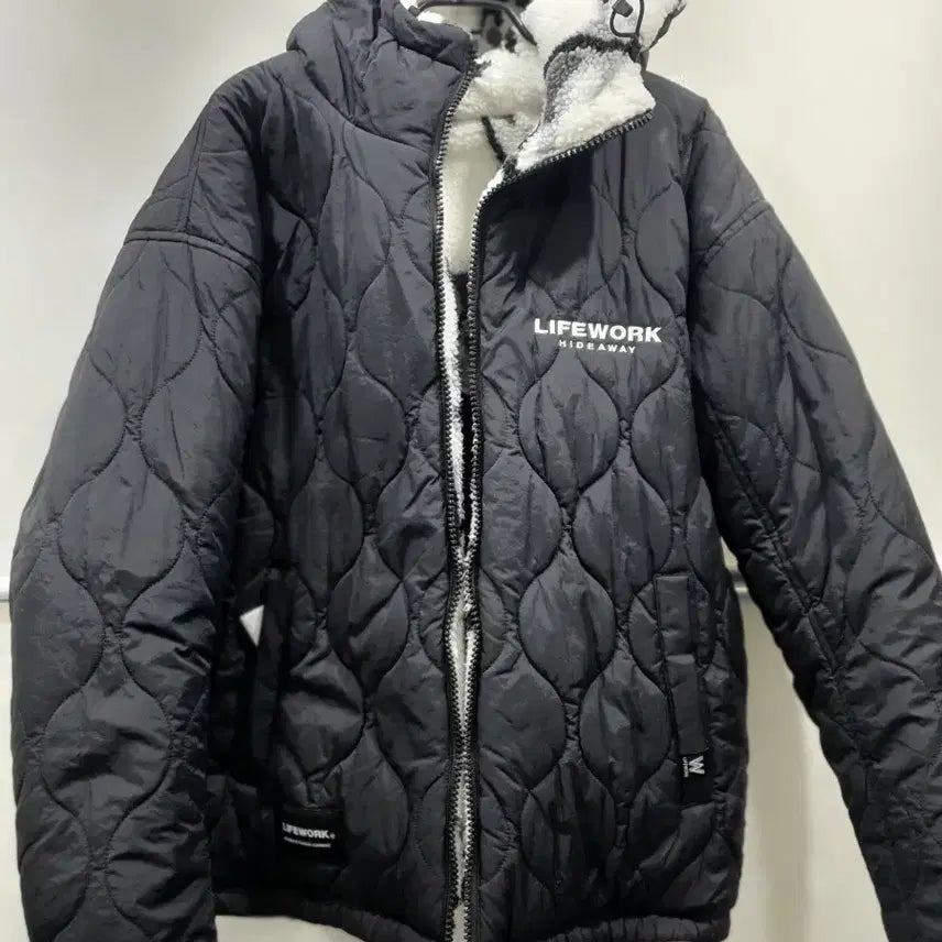 [BUNJANG] Life Work Pattern White Reversible Fleece Jacket M / 라이프워크 패턴 화이트 양면 후리스 자켓 M