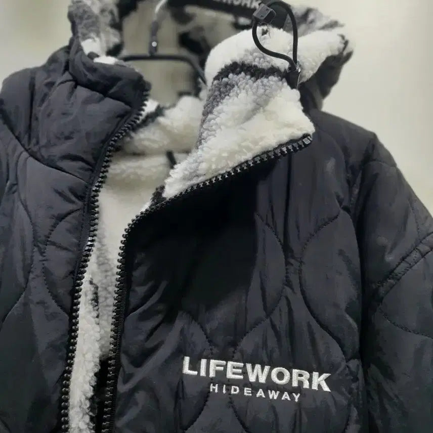 [BUNJANG] Life Work Pattern White Reversible Fleece Jacket M / 라이프워크 패턴 화이트 양면 후리스 자켓 M