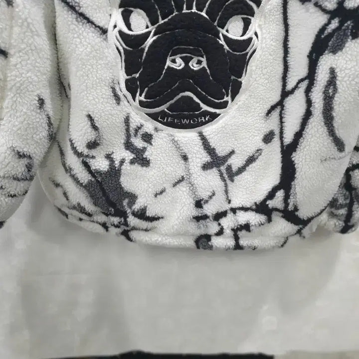 [BUNJANG] Life Work Pattern White Reversible Fleece Jacket M / 라이프워크 패턴 화이트 양면 후리스 자켓 M