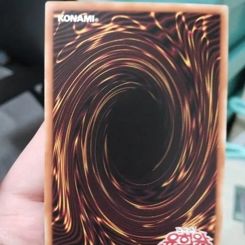 [BUNJANG] Yu-Gi-Oh! Black Magician 1st Millennium Rare Card / 유희왕 블랙 매지션 1st 밀레니엄 레어