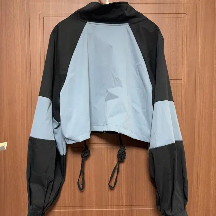 [SOLD OUT] 시마무라 누타 착용 서브컬쳐 아노깔 크롭 후드 하이넥 자켓