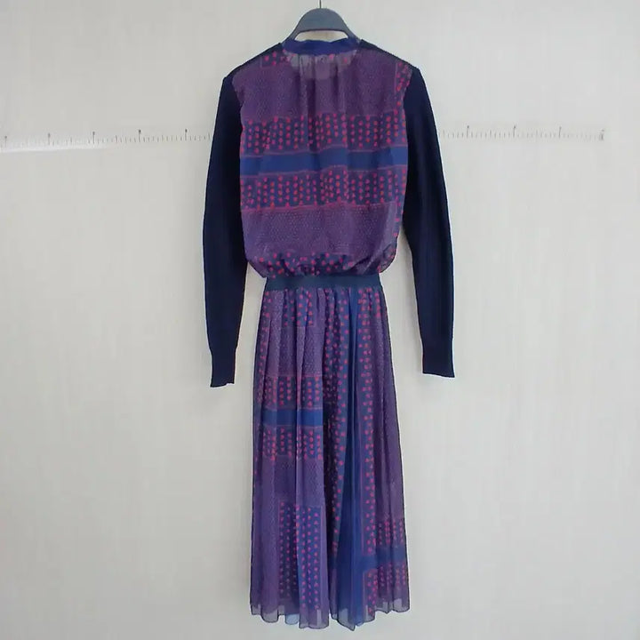 [BUNJANG] Navy Knit Top and Dot Long Skirt Set / 네이비 니트 상의 + 도트 롱 스커트 세트