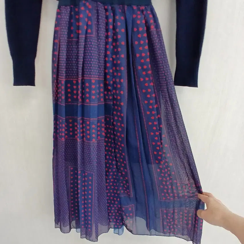 [BUNJANG] Navy Knit Top and Dot Long Skirt Set / 네이비 니트 상의 + 도트 롱 스커트 세트