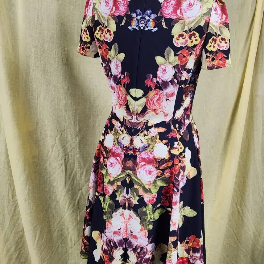 [BUNJANG] SATIN Floral Print A-line Dress / SATIN 플라워 원피스 A라인 슬림핏 하객룩