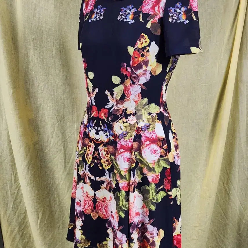 [BUNJANG] SATIN Floral Print A-line Dress / SATIN 플라워 원피스 A라인 슬림핏 하객룩