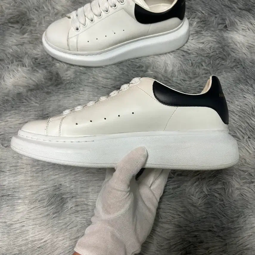 [SOLD OUT] [41 size] 알렉산더 맥퀸 오버솔 스니커즈