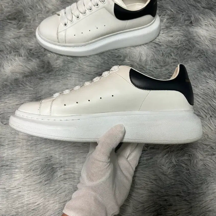 [SOLD OUT] [41 size] 알렉산더 맥퀸 오버솔 스니커즈