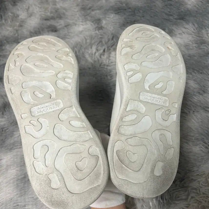 [SOLD OUT] [41 size] 알렉산더 맥퀸 오버솔 스니커즈