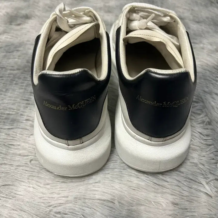 [BUNJANG] Alexander McQueen Oversized Sneakers / [41 size] 알렉산더 맥퀸 오버솔 스니커즈