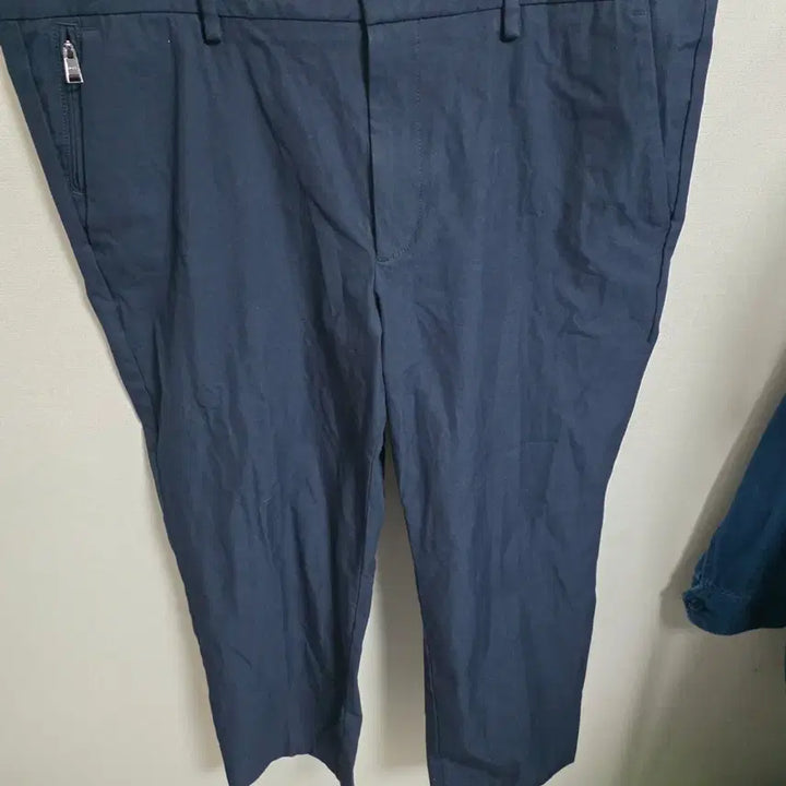 [SOLD OUT] 휴고보스(BOSS) KAITO 슬림핏 치노 팬츠 - 네이비 (54사이즈