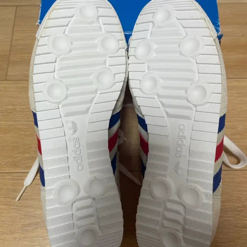 [BUNJANG] Adidas 225 Sneakers / 아디다스 225 사이즈