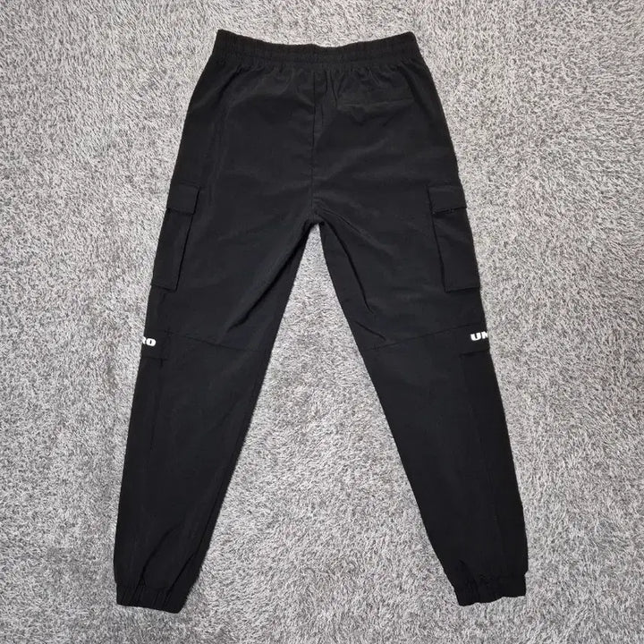 [SOLD OUT] 엄브로 여성 우븐 카고 조거팬츠 65(XS)