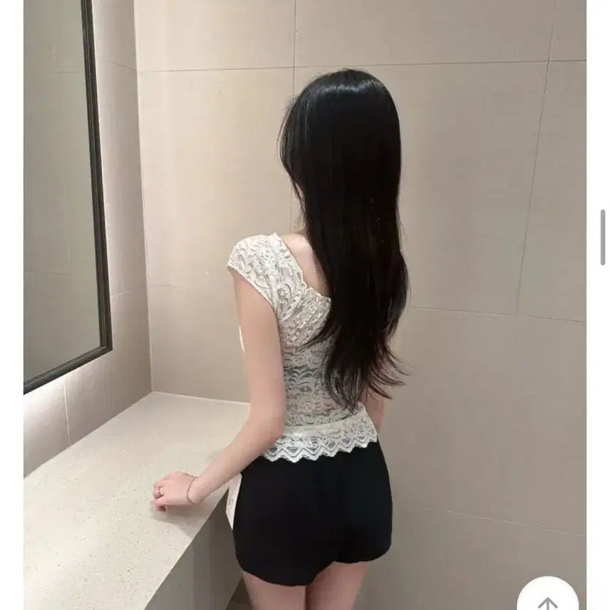 [BUNJANG] Avely Lace Ribbon See-through Blouse / 에이블리 레이스 리본 시스루 블라우스 티(새상품)