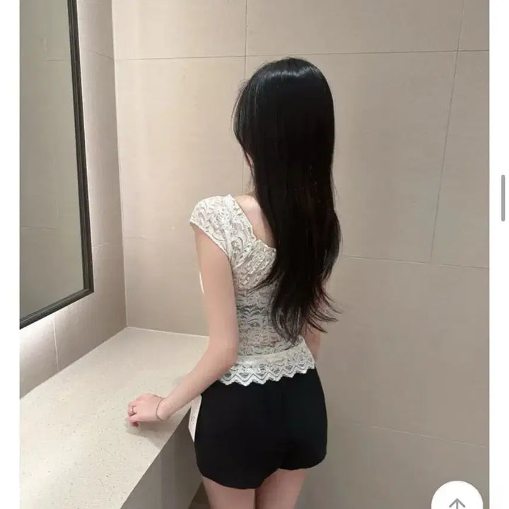 [BUNJANG] Avely Lace Ribbon See-through Blouse / 에이블리 레이스 리본 시스루 블라우스 티(새상품)