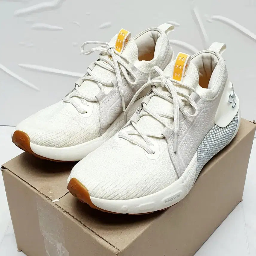[SOLD OUT] [언더아머] 남성 UA HOVR 팬텀 3 러닝화 260