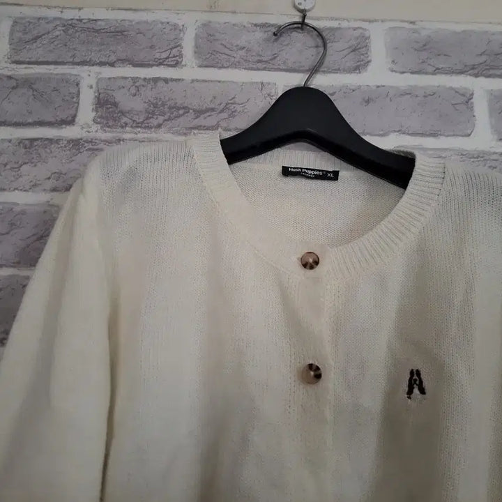 [BUNJANG] Hush Puppies Ivory Cardigan XL / 허시파피 아이보리색 가디건 XL/알뜰한여우