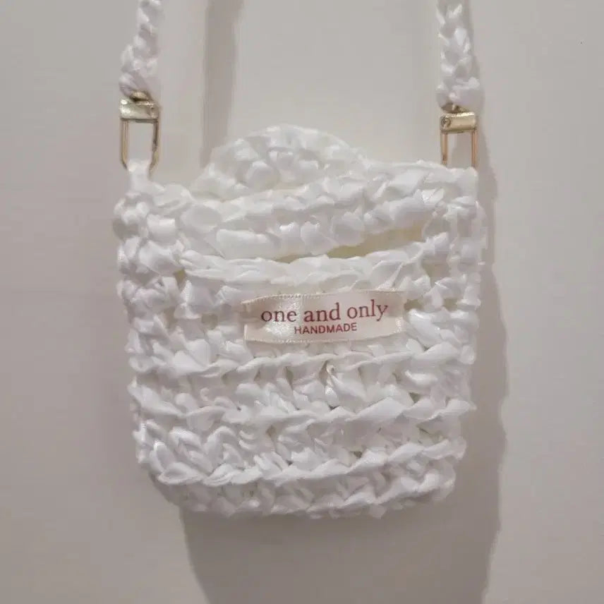 [BUNJANG] One &amp; Only Handmade Mini Knitted Satin Crossbody Bag / 원앤온리 핸드메이드 뜨개 미니 새틴 크로스백