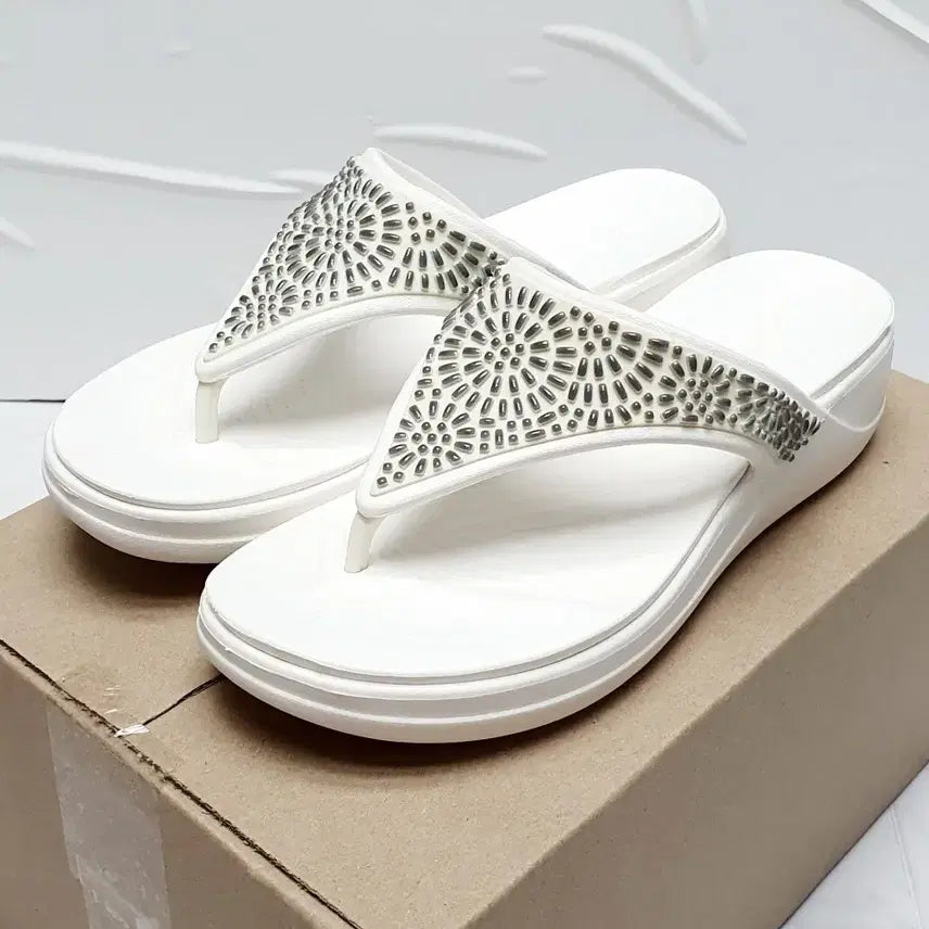 [SOLD OUT] CROCS 크록스 웨지 샌들 W7 (240정도)
