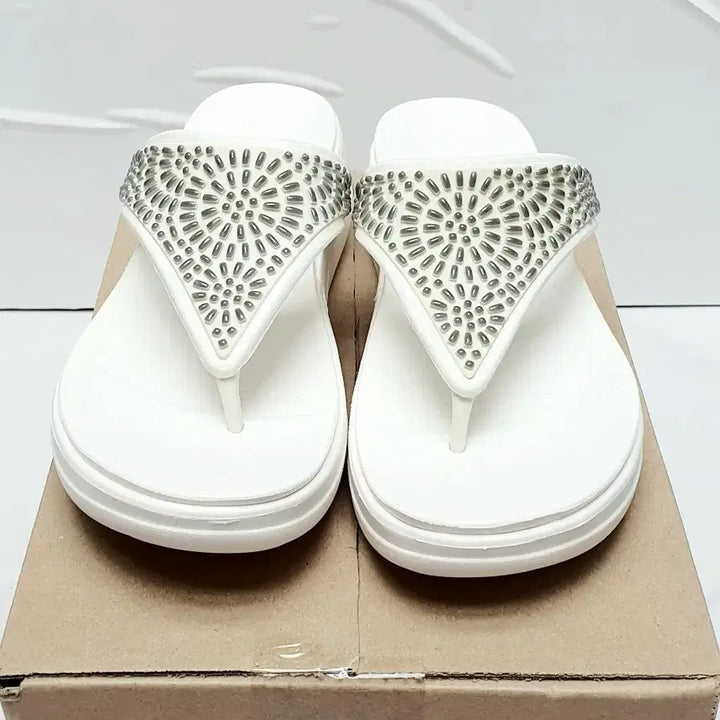[SOLD OUT] CROCS 크록스 웨지 샌들 W7 (240정도)