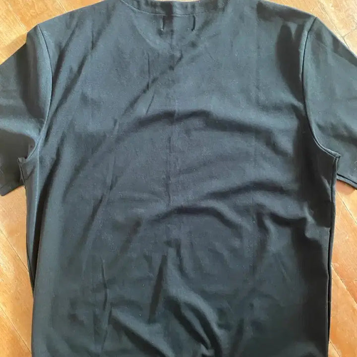 [SOLD OUT] 에디션 블랙 헨리넥 반팔티 105