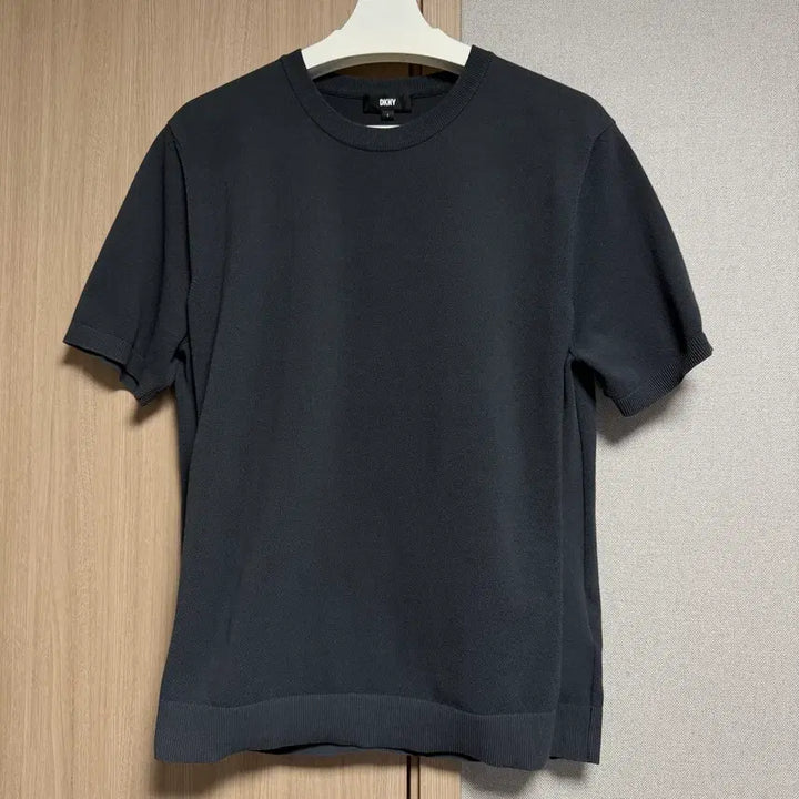 [BUNJANG] DKNY Gray Short Sleeve T-Shirt / DKNY 반팔티 그레이 시착만 S 95-100 사이즈