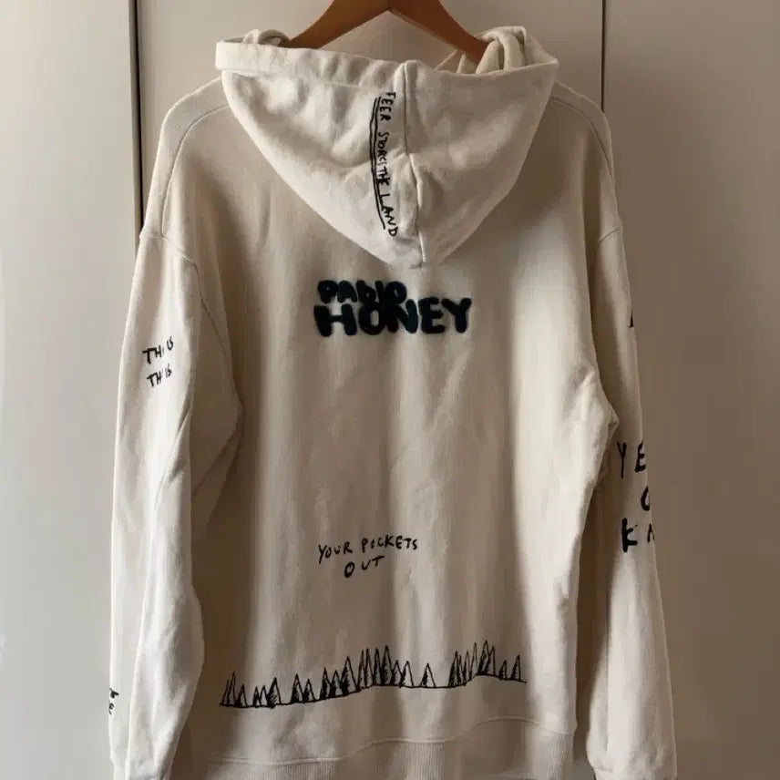 [BUNJANG] LAKT Garage Cream Hoodie / 락트개러지 후드티