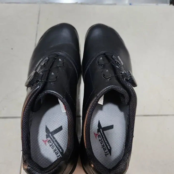 [BUNJANG] Treksta City GTX Gore-Tex Hiking Shoes / 트렉스타 고어텍스 시티GTX 285