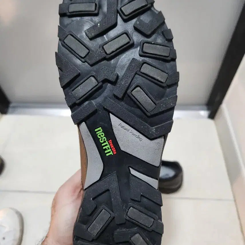 [BUNJANG] Treksta City GTX Gore-Tex Hiking Shoes / 트렉스타 고어텍스 시티GTX 285