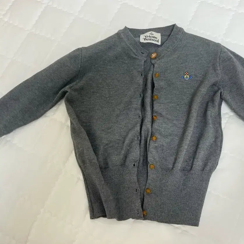 [SOLD OUT] 비비안웨스트우드 크롭 가디건