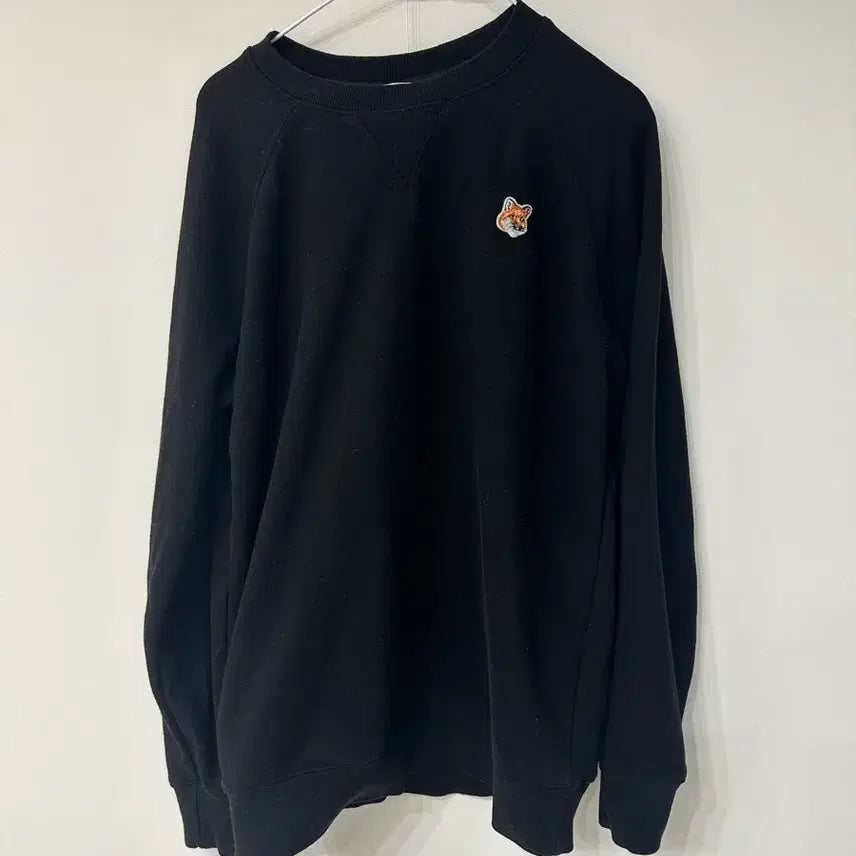 [BUNJANG] Maison Kitsune Fox Patch Black Sweatshirt / 메종키츠네 폭스 블랙 맨투맨