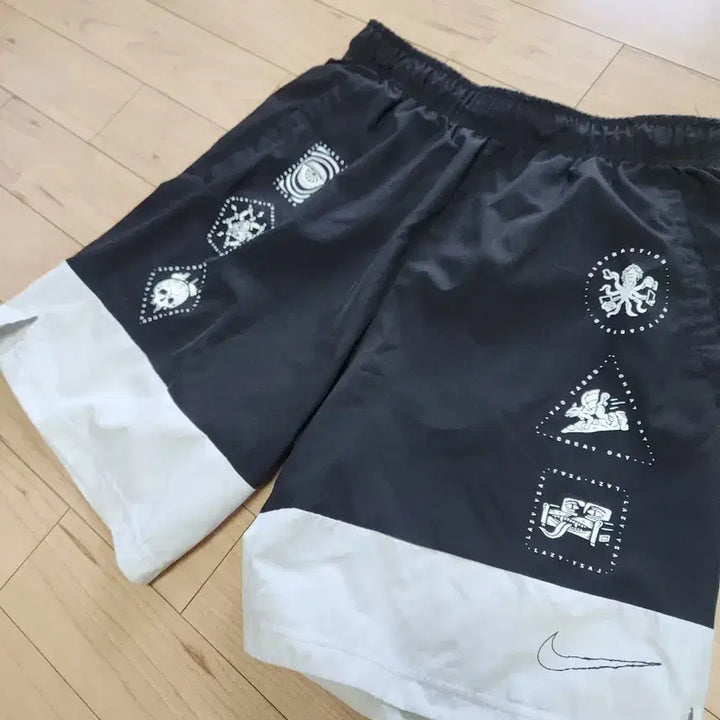 [BUNJANG] Nike Shorts / 나이키 반바지 판매해요!!