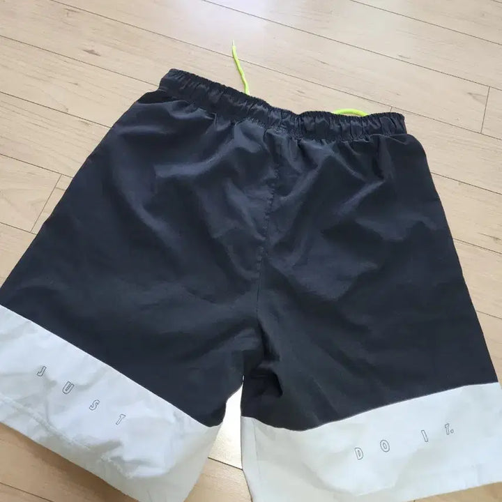 [BUNJANG] Nike Shorts / 나이키 반바지 판매해요!!