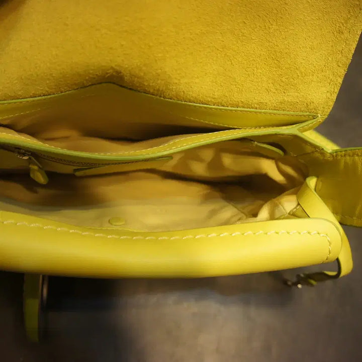 [BUNJANG] Coach Vintage Leather Crossbody Bag / 2543 코치가방 코치백 크로스백 미니백 가죽백 가죽가방 빈티지가방